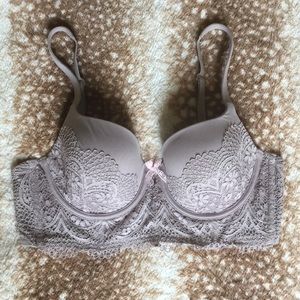 Victoria’s Secret Lavender Lace Bra